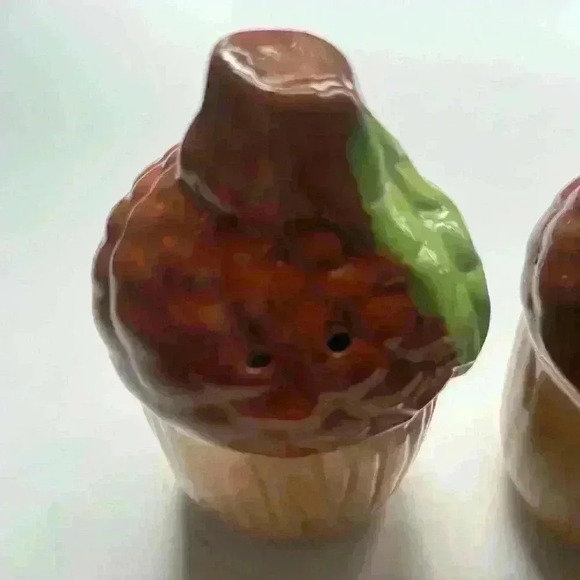 Ceramic Acorn Salt And Pepper Shaker Set Japan Thanksgiving Autumn Fall Decor - Picture 3 of 5